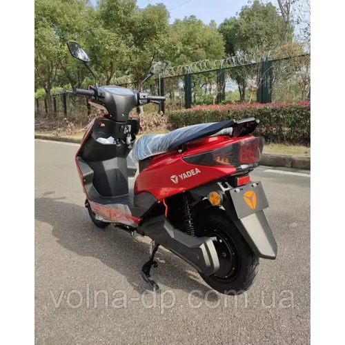 Електроскутер YADEA LUNA колір червоний