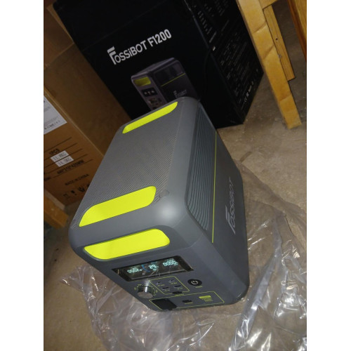 Зарядна станція Fossibot F1200 /1200 Вт/1024 - год