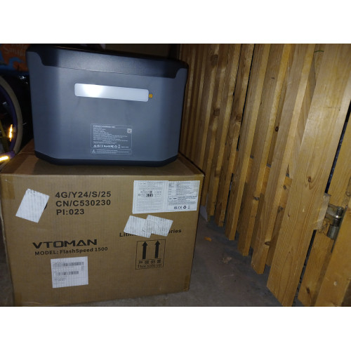 Портативна зарядна станція Vtoman FlashSpeed 1500 (1548 Вт/г) 1500W AC,MPPT,UPS,LiFePo4