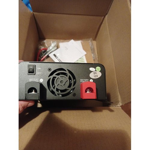 Інвертор EDECOA Sincore2-121D 12 V 230 V 1200 W Чиста синусоїда USB Type C PRO з пультом