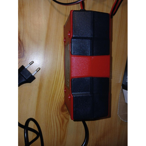 Зарядний пристрій для автомобільного акумулятора XJB1210-2 12V 10A / 14.6V LiFePo4 (17121) Зарядний пристрій для автомобільного акумулятора XJB1210-2 12V 10A / 14.6V LiFePo4 (17121)