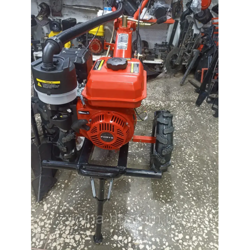 Культиватор бензиновий FORTE 1050G New (колеса 10) червоний Культиватор бензиновий FORTE 1050G New (колеса 10) червоний