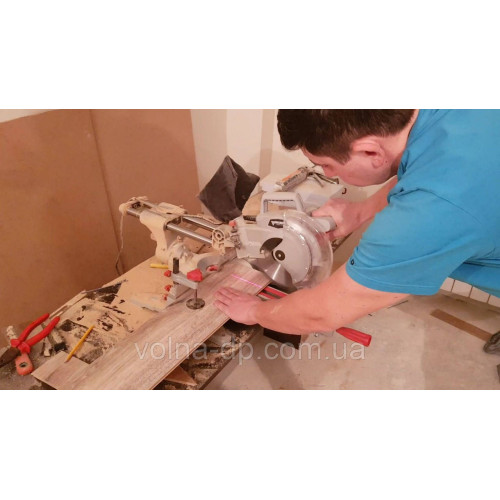 Торцювальна пила з протяжкою Forte MS-255 SL 2 кВт 255 мм (77400) Торцювальна пила з протяжкою Forte MS-255 SL 2 кВт 255 мм (77400)