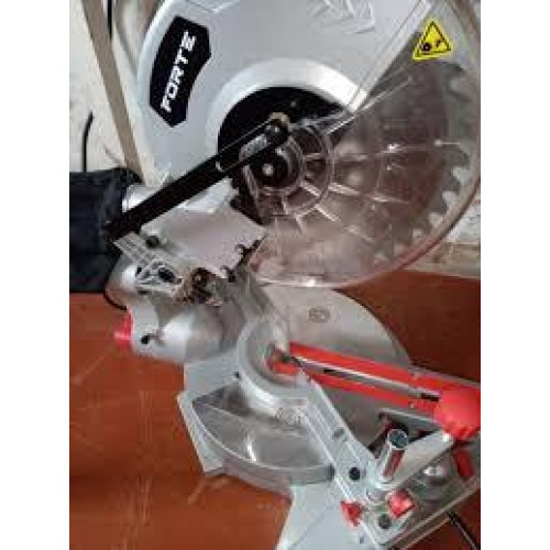 Торцювальна пила з протяжкою Forte MS-255 SL 2 кВт 255 мм (77400) Торцювальна пила з протяжкою Forte MS-255 SL 2 кВт 255 мм (77400)